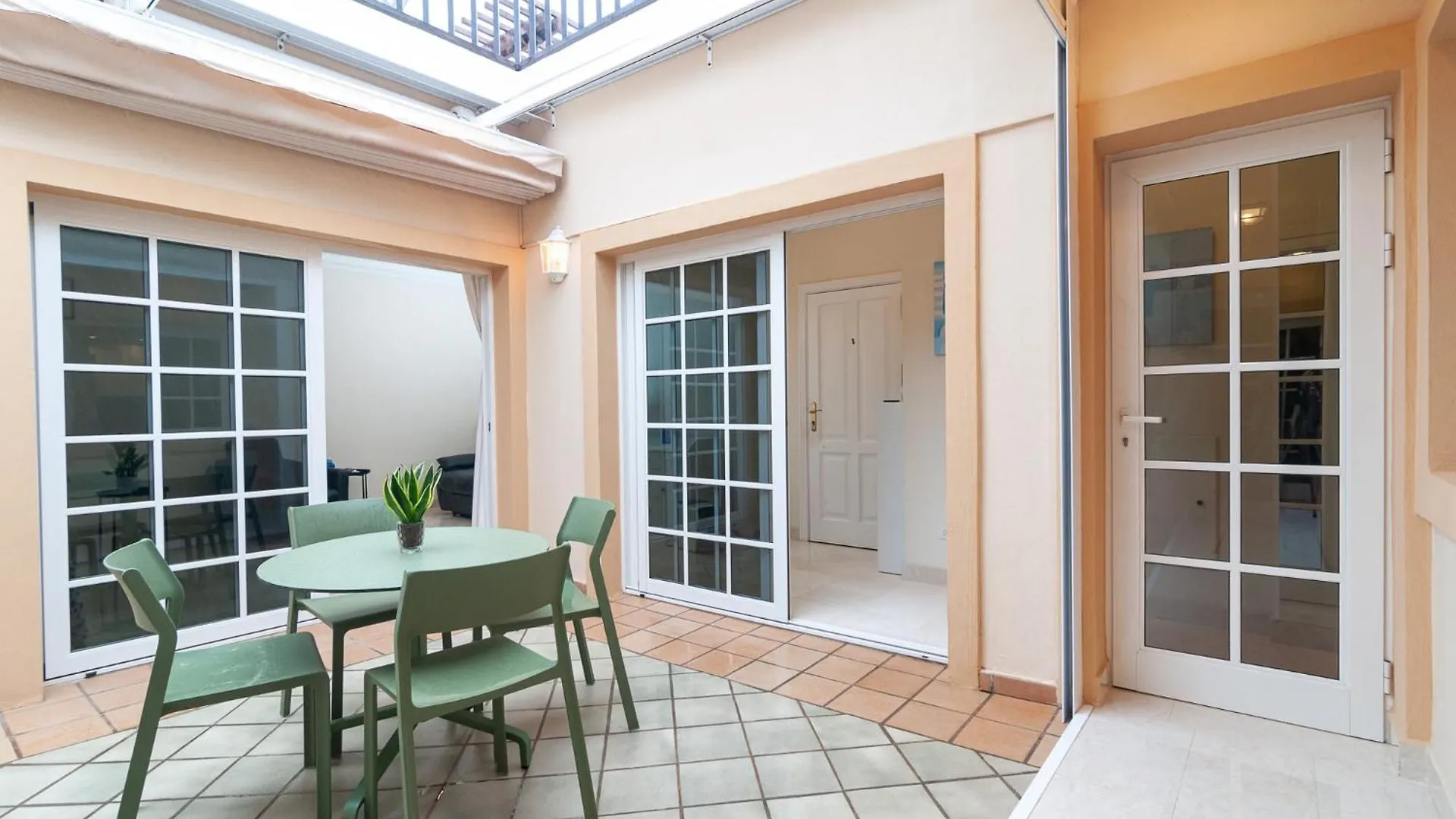 Beautiful 2 Bedroom Penthouse Terrazas Del Duque アデヘ 0*,